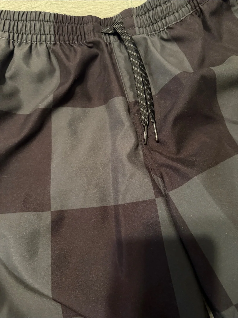 Vans Boys Black & Charcoal Check Swim/Board Shorts Size Large Relaxed Fit